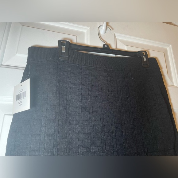Ellen Tracy Womans Black/White Knit Pencil Skirt Large Textured Basket Weave NWT - Picture 5 of 8